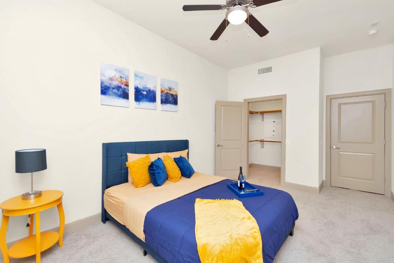 Welcome To The Suite Spot Luxury 1Bedroom Mid-Rise In Suger Land Houston Exteriör bild