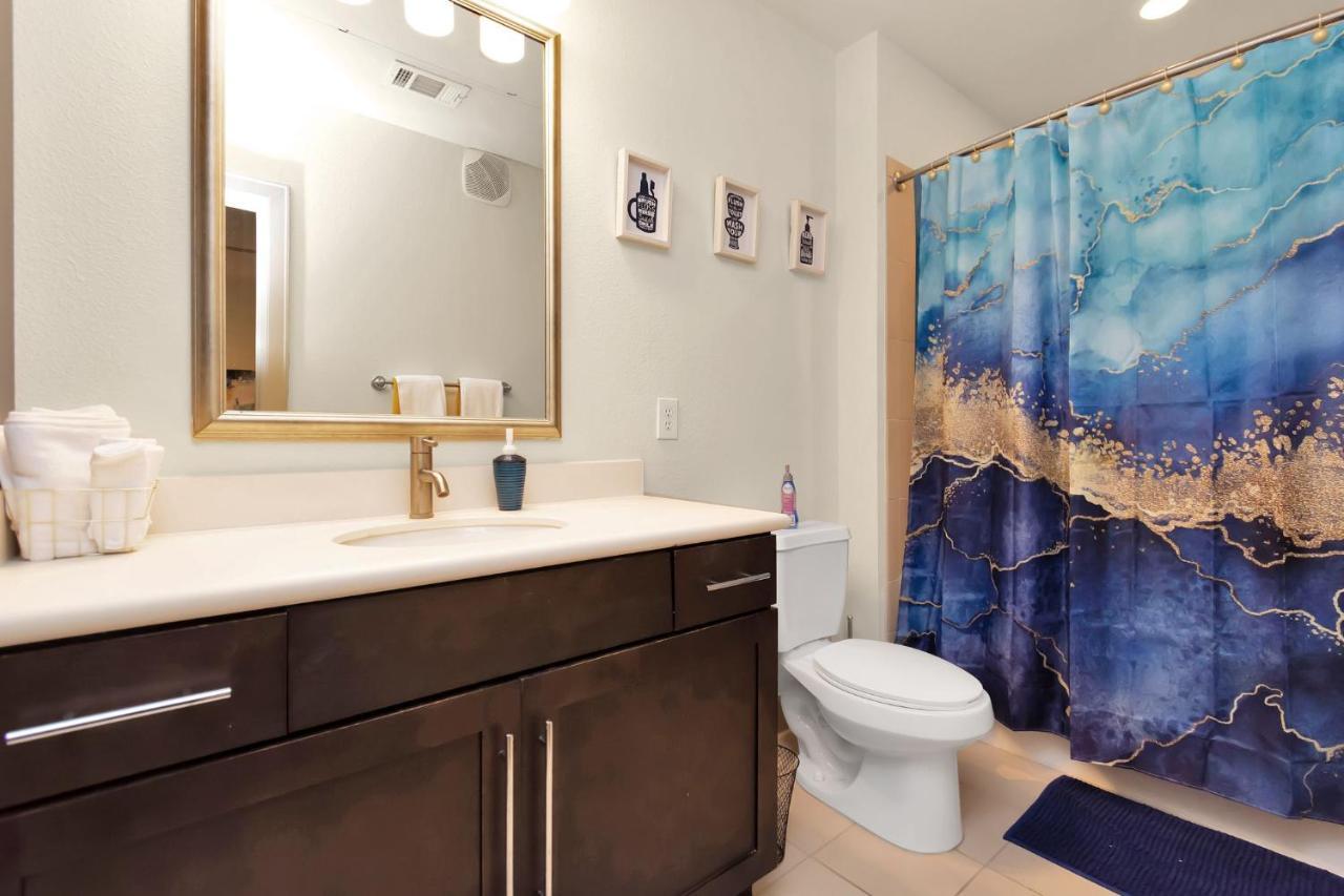 Welcome To The Suite Spot Luxury 1Bedroom Mid-Rise In Suger Land Houston Exteriör bild
